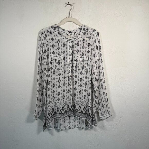 En Crème Tops - En Crème White Black Ikat Design Band Collar Hi-Low Hem Pocket Tunic Top Size M
